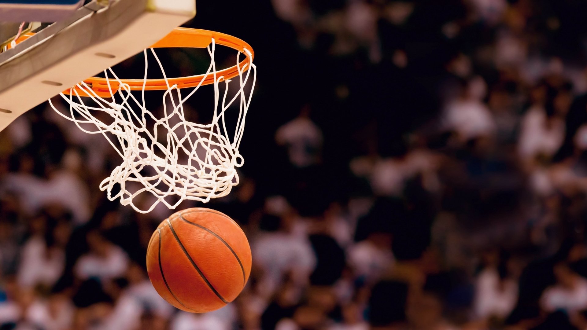 NBA季后赛西决首战掘金险胜湖人 约基奇大号三双赢得MVP呼声，2020湖人掘金西决g1录像回放